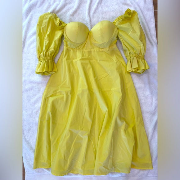 Alamour The Label Dresses & Skirts - Alamour the Label off the shoulder dress